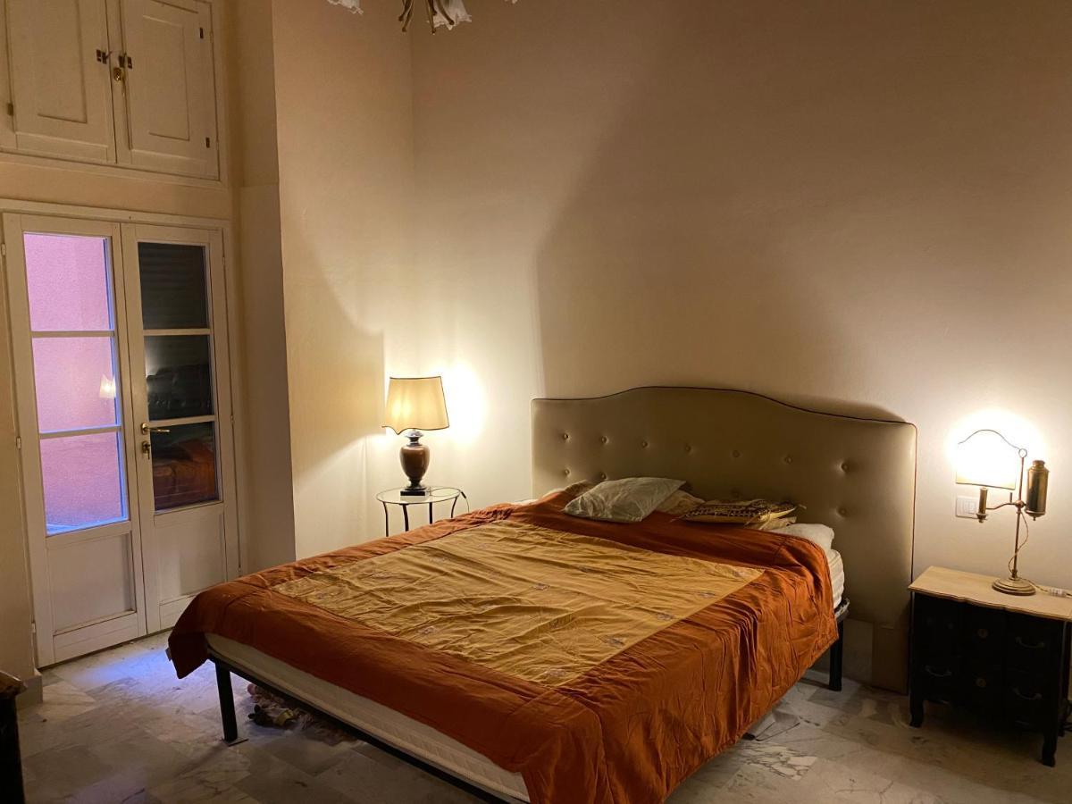 Renovated Apartment With 3 Bedrooms In An Historic Palazzo Between Port And Old Town ليفورنو المظهر الخارجي الصورة