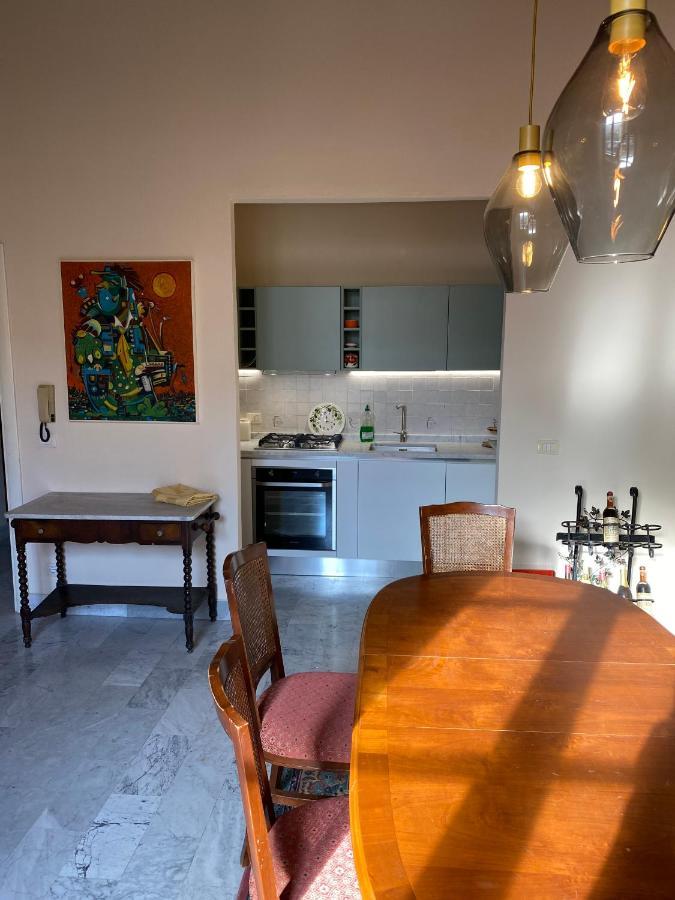 Renovated Apartment With 3 Bedrooms In An Historic Palazzo Between Port And Old Town ليفورنو المظهر الخارجي الصورة