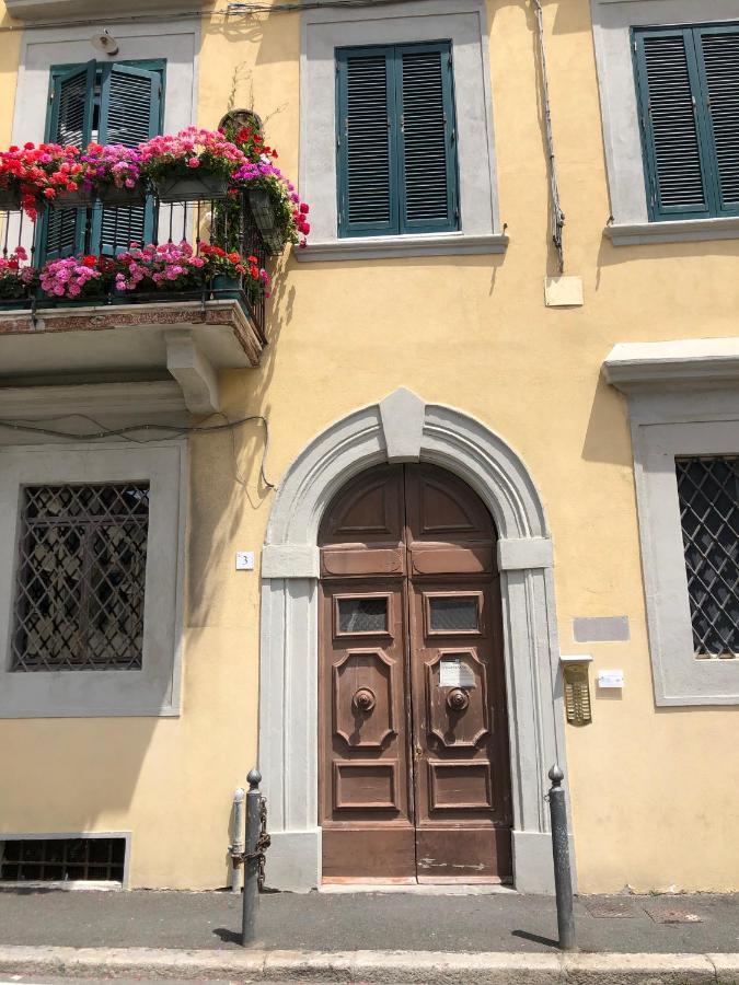 Renovated Apartment With 3 Bedrooms In An Historic Palazzo Between Port And Old Town ليفورنو المظهر الخارجي الصورة