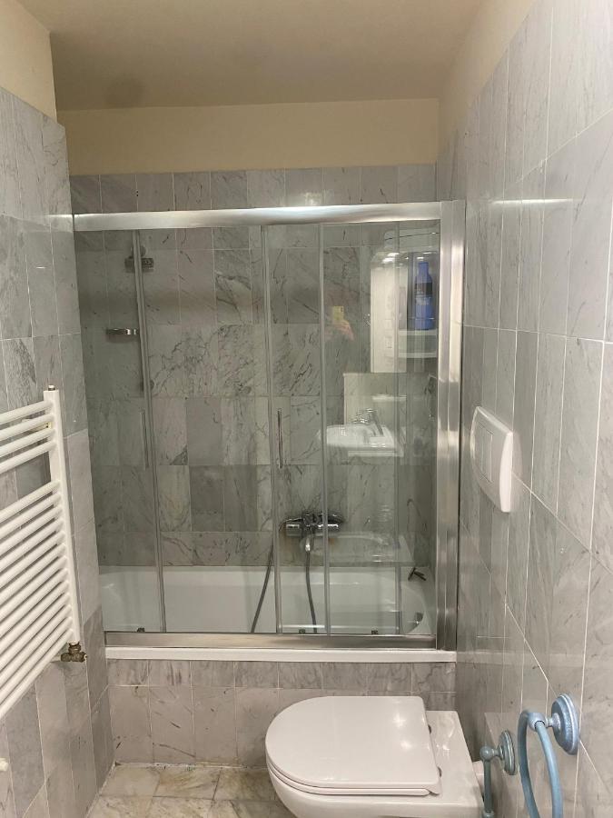 Renovated Apartment With 3 Bedrooms In An Historic Palazzo Between Port And Old Town ليفورنو المظهر الخارجي الصورة