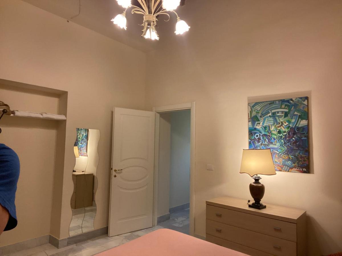 Renovated Apartment With 3 Bedrooms In An Historic Palazzo Between Port And Old Town ليفورنو المظهر الخارجي الصورة